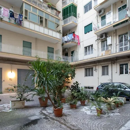 Couette-café Zelia Naples