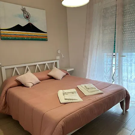 Zelia Naples